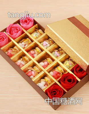 可愛漂流瓶牛皮紙?zhí)枪? /></div>
                                        <p>
                                            可愛漂流瓶牛皮紙?zhí)枪?/p>
                                    </a></li>
                                <li><a href='http://www.5tnt7.cn/productshow/offerdetail/38-1203-0-323912.html' title='禮品袋星星糖'
                                       target=