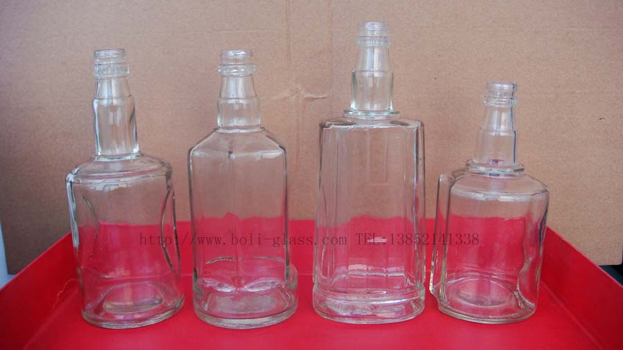 中檔酒瓶、白酒瓶