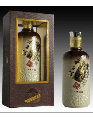 醬香鎮(zhèn)酒9年陳釀