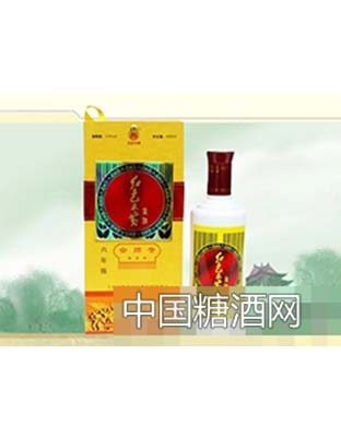 紅色木黃酒陳釀