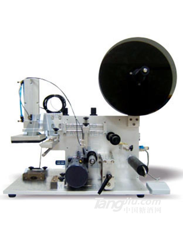 半自動扁瓶貼標機包裝設備