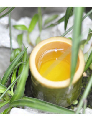 52度竹筒酒 福建鮮竹酒 原生態活竹酒 客家緣竹酒