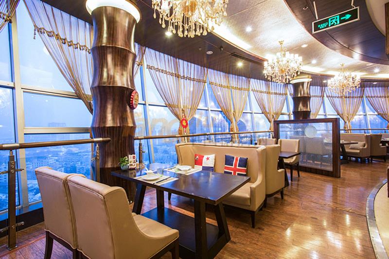 旋轉餐廳.jpg 旋轉餐廳.jpg